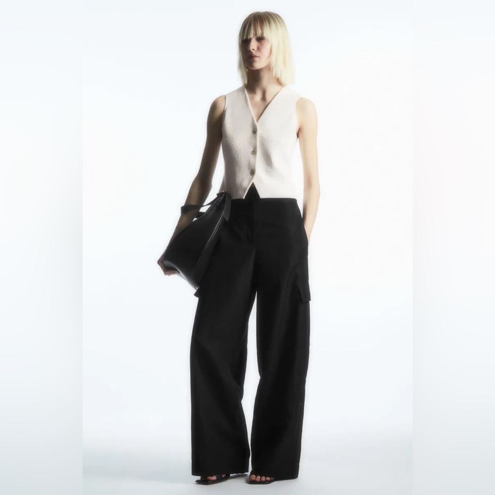 NEW COS Linen Wide Leg Cargo Pants in Black, size 2